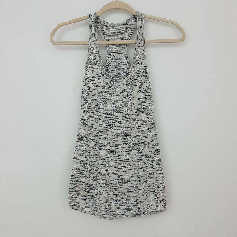 Lululemon Womens 6 Essential Tank Tiger Space Dye Black White Racer Back - Picture 2 of 5